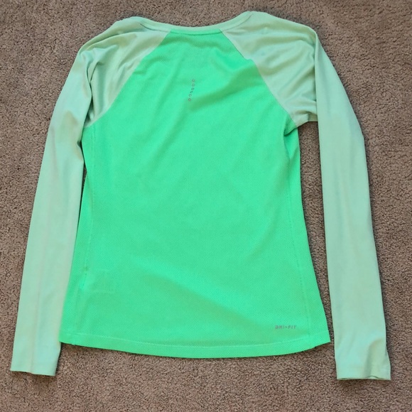 Nike Dri-Fit Running long sleeve - Picture 3 of 5
